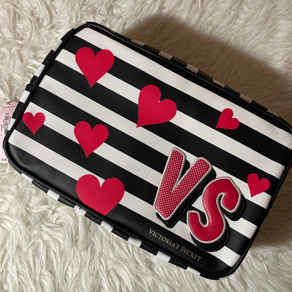 Makeup bag